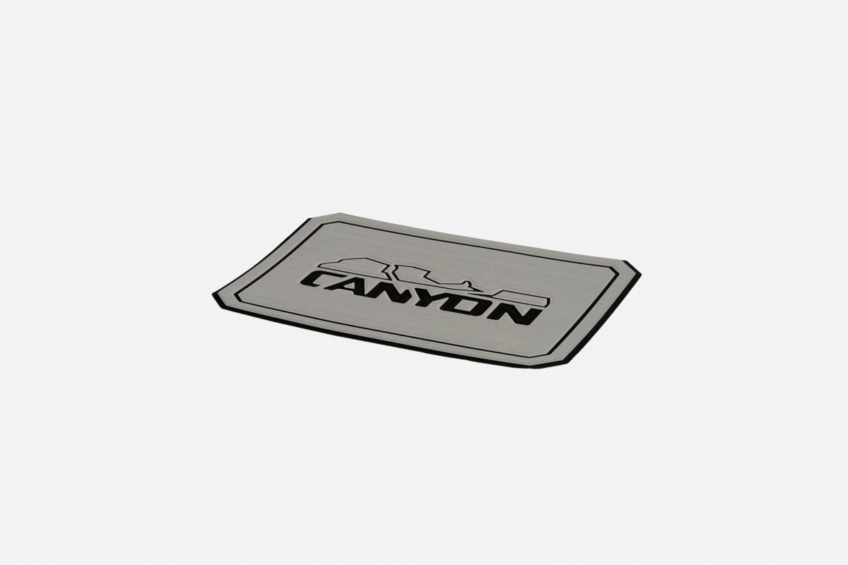 Hard Cooler Traction Pads Outfitter 35 V2 Storm Grey Accessories 35HCTPG-Perspective-TractionPadOnly