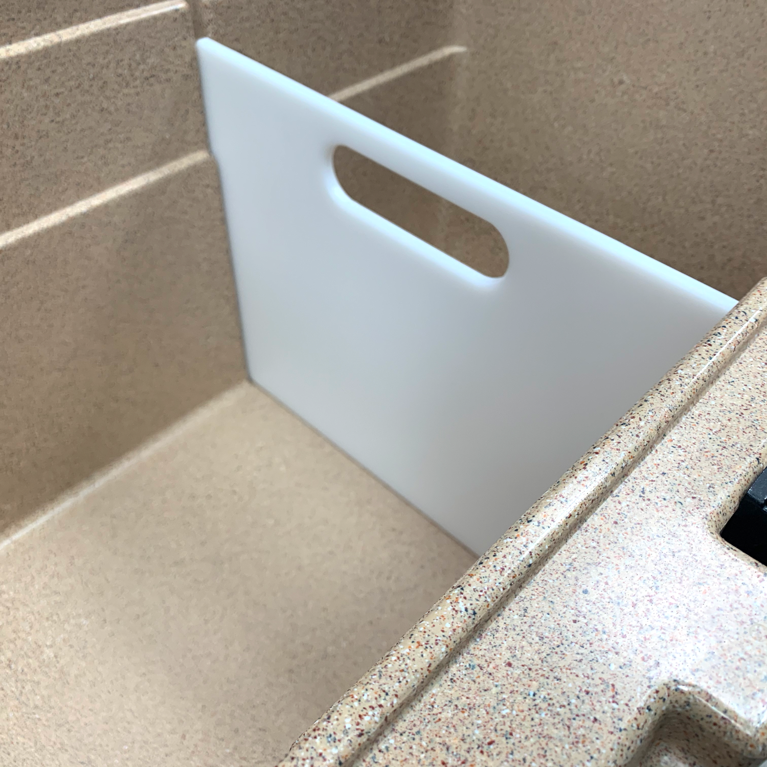 Prospector 103 Divider Accessories d103-inuse